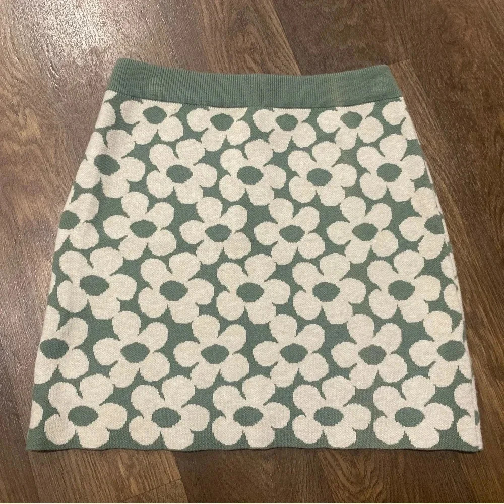 Altar'd State Women’s Knit Sweater Mini Skirt Green White Floral Size XS
